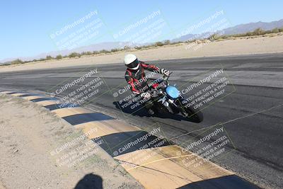 media/Dec-01-2025-Moto Forza (Mon) [[2daa91e15f]]/3-Beginner Group/Session 4 (Turn 10 Inside)/